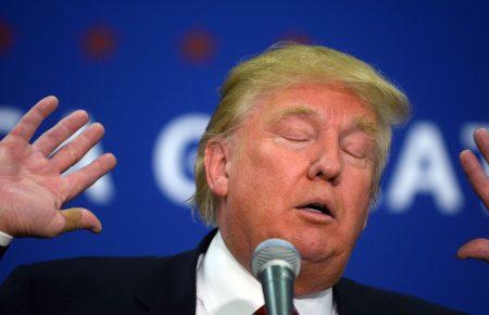 Луганський скульптор створив бюст Трампа з мармуру — фото