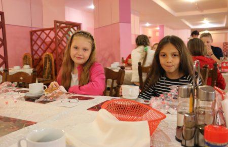 «Вони не єдині з цією бідою»: на Рівненщині відпочивають діти загиблих героїв