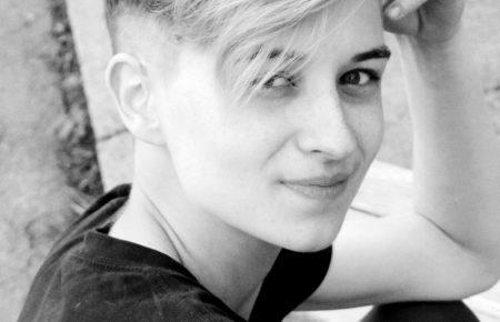 Я одружилася з хлопцем, щоб відповідати суспільству, — лесбійка з Полтави