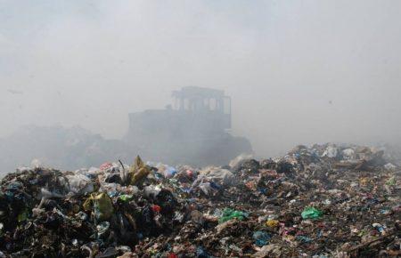 Як пов’язана торгівельна блокада Донбасу з львівським сміттям?
