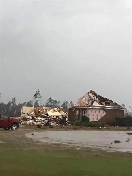 У США ураган «Барбара» забрав життя щонайменше 11 людей — відео