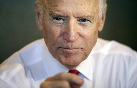 Байден вже прибув до України та зустрівся із Гройсманом — відео