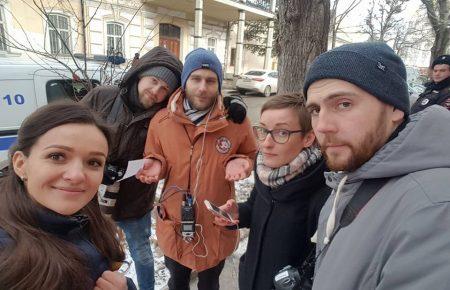 У Сімферополі журналістку «Громадського радіо» зупинили «правоохоронці» та більше години «перевіряли документи»