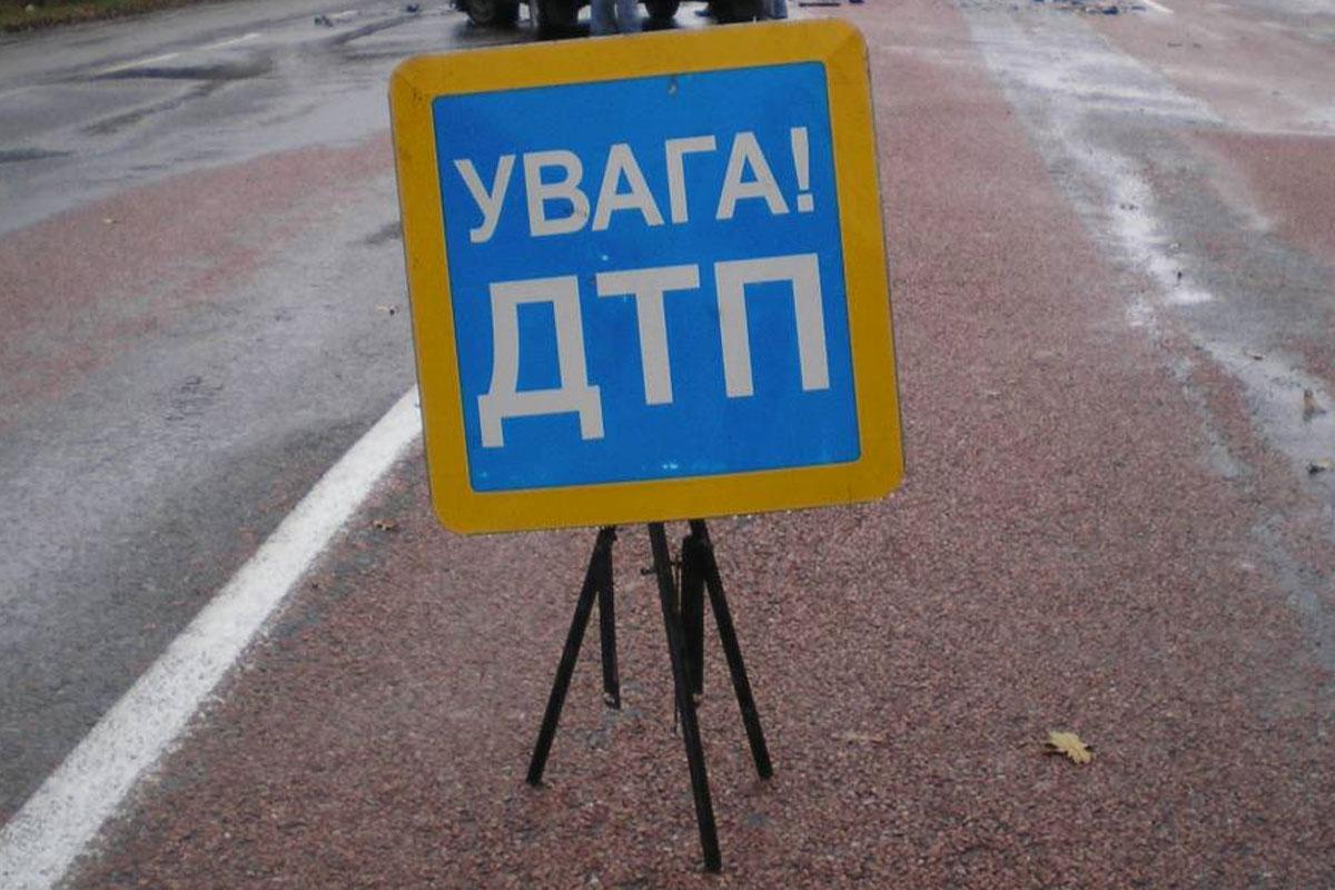 В Києві пішохода-порушника підкинуло в повітря від зіткнення з авто (ВІДЕО)