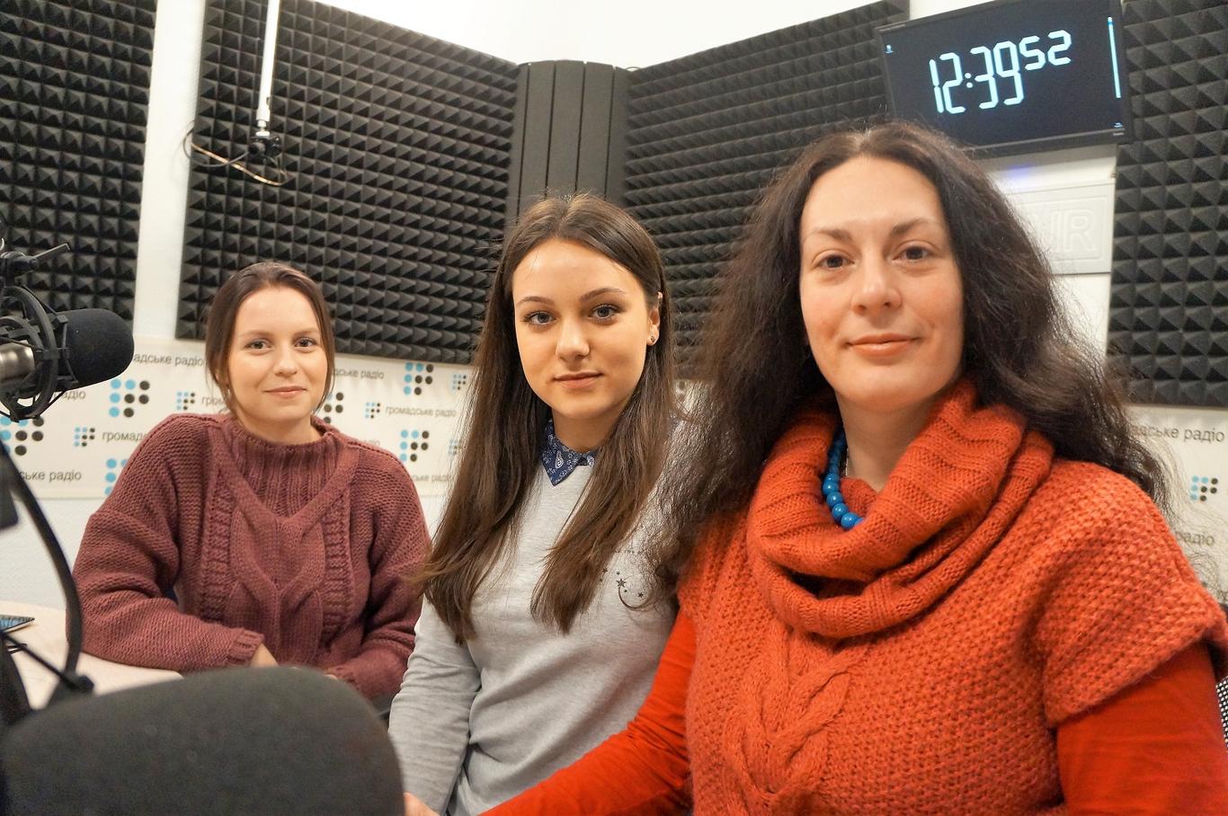 «Дивина»: На Колодия украинки Донбасса каждый день пели песни и ходили в шинок