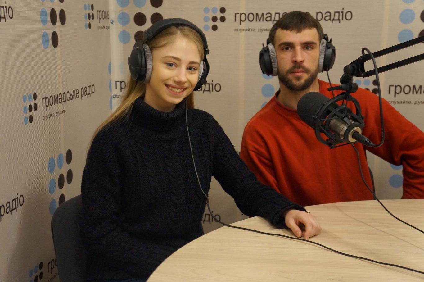 «13 лисиць» з хрещатицького асфальту — брейк данс під спів Джамали