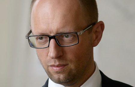 Яценюк каже, що суд в РФ розглянув клопотання про його арешт