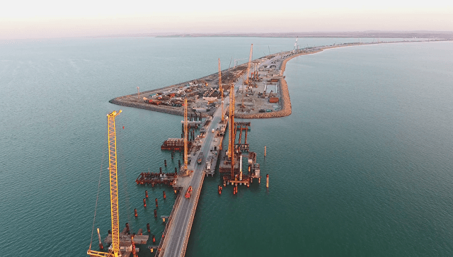 Не врахували особливості кримського ґрунту — Мокренюк про сповзання дороги до Керченського мосту