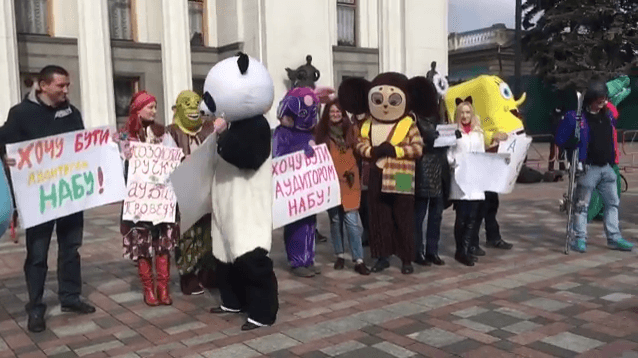 Активісти пояснили, чому вони проти обрання Найджела Брауна аудитором НАБУ (ВІДЕО)