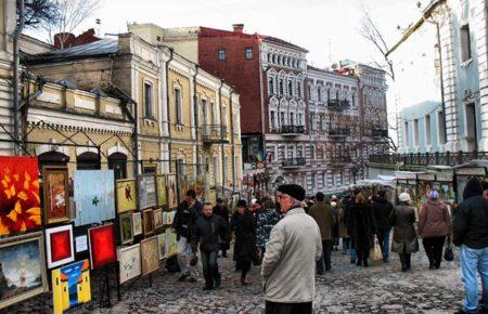 «Історії однієї вулиці» — зберегти історію Києва у книзі про Андріївський узвіз