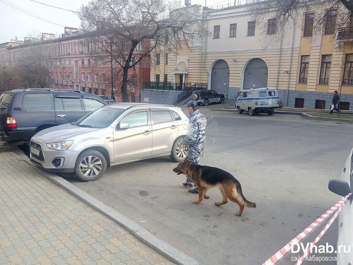 Хабаровськ: напад на приймальну ФСБ, є жертви