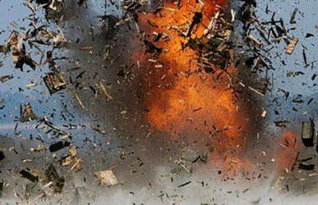 На Луганщині підірвався автомобіль з військовими