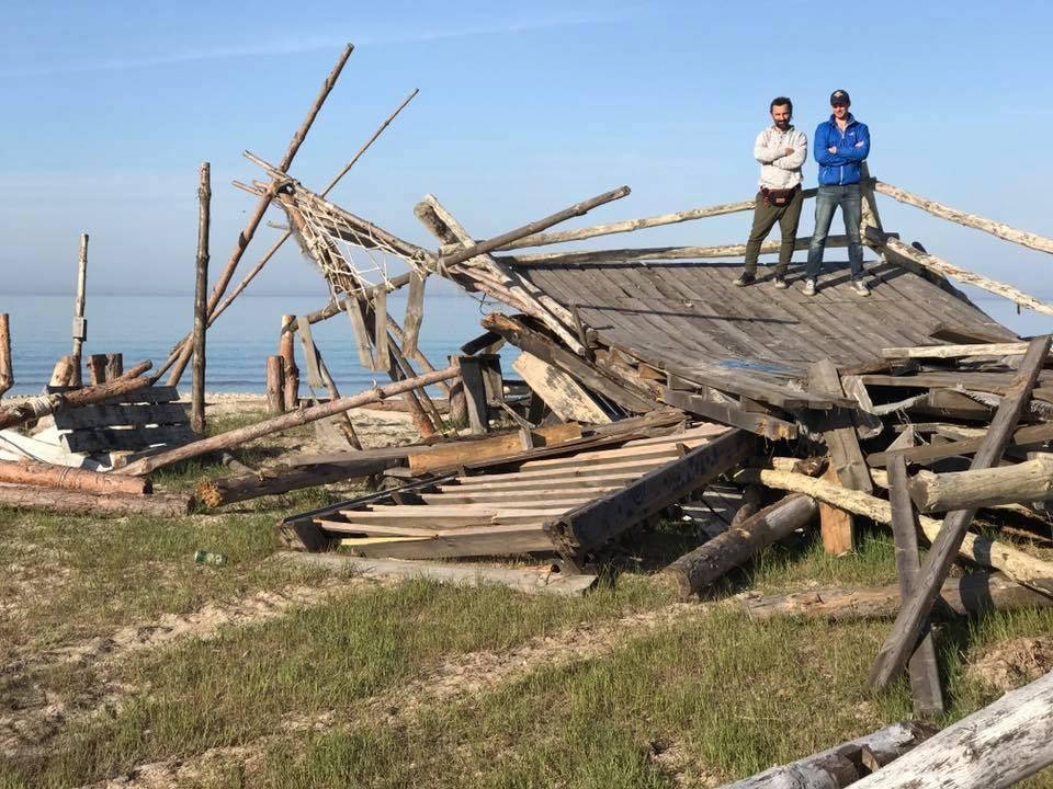 На Кінбурнській косі біля Очакова трактором знесли Kinburn Camp (ФОТО)