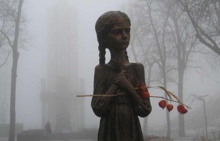 Чому українська жінка є символом Голодомору?