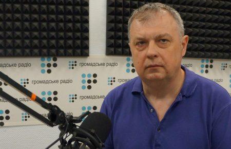 Порошенко любить говорити, але не слухати. А до суспільства треба дослухатися, — соціолог