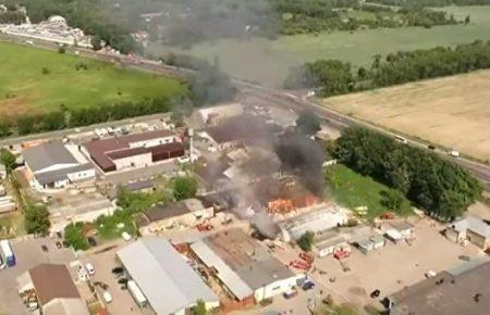 Пожежу на складах у Броварах загасили через добу післе загоряння