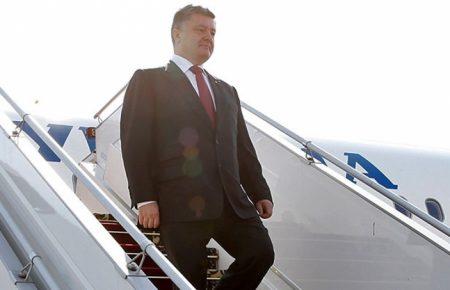 Порошенко вилетів у США