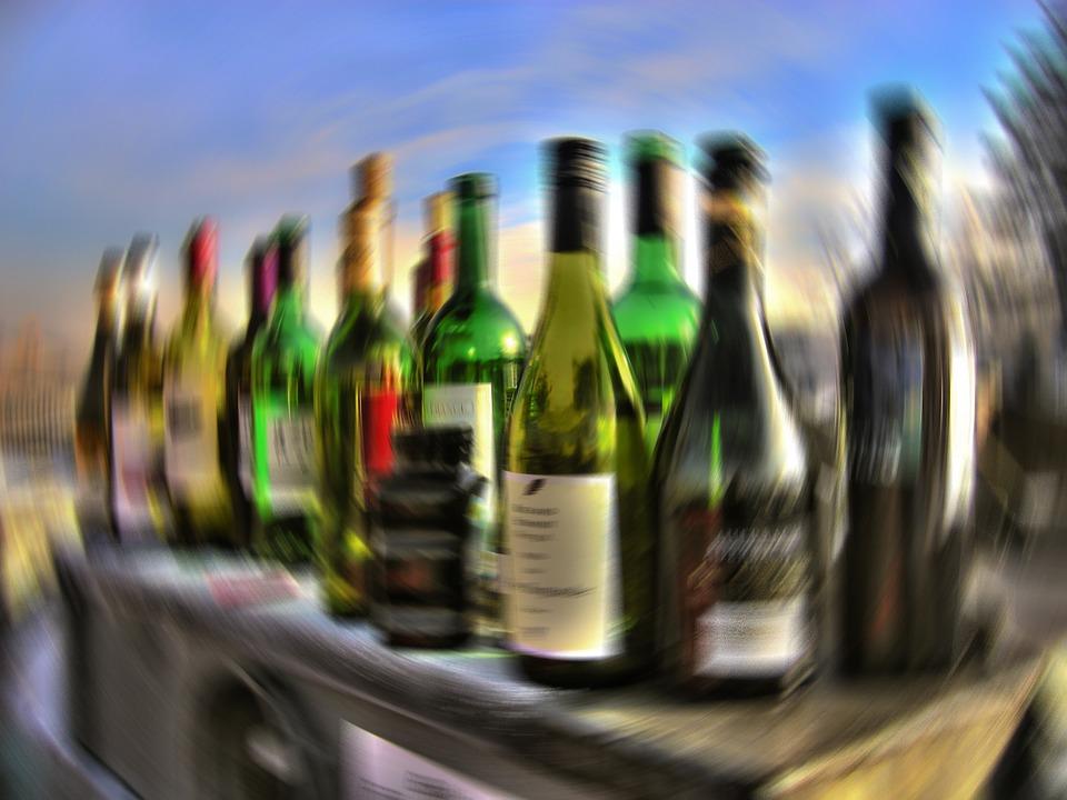 У Києві від сьогодні скасована заборона на продаж алкоголю вночі  — АМКУ