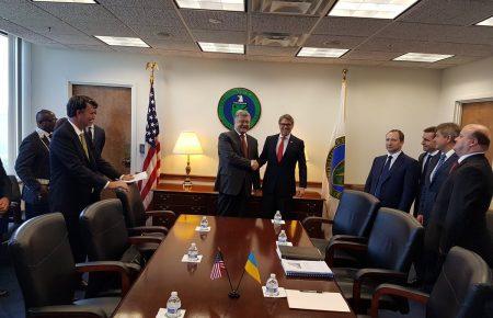 В США відбулась перша зустріч Порошенка