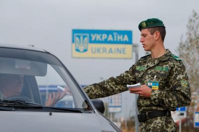 На КПВВ в зоні АТО спостерігаються невеликі черги  —   Держприкордонслужба