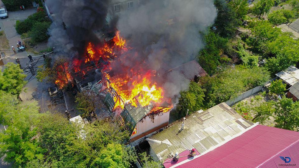 Квадрокоптер зняв пожежу у Дніпровському районі Києва (ФОТО, ВІДЕО)
