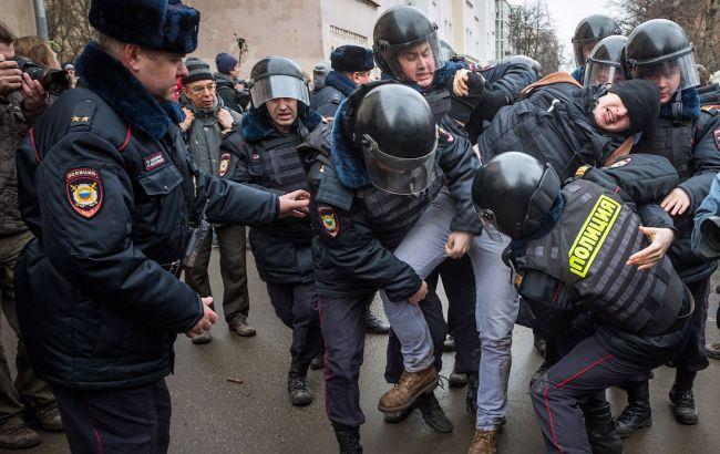 В Москві поліція затримала чотирьох неповнолітніх через розповсюдження листівок