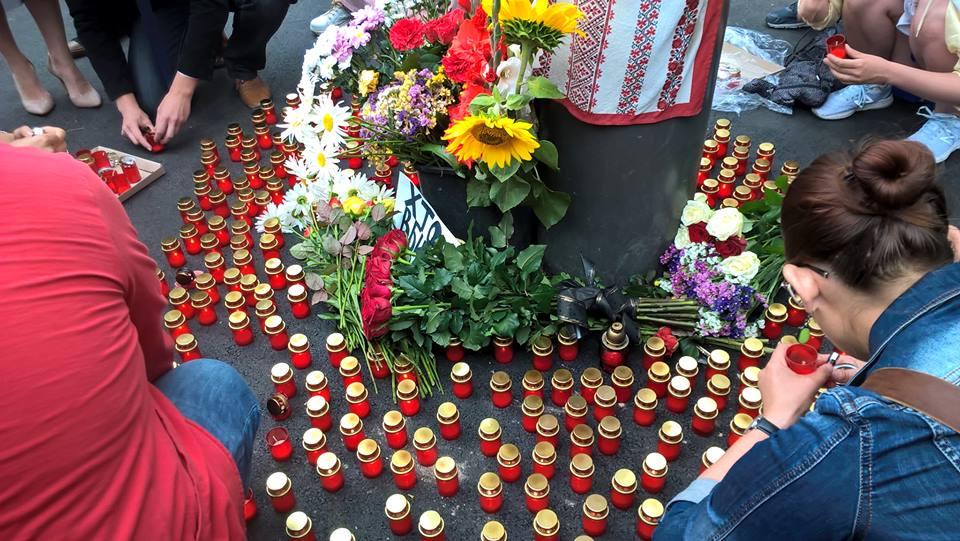 Рік без Павла: як в Києві вшанували пам’ять загиблого рік тому журналіста Павла Шеремета (ФОТОРЕПОРТАЖ)