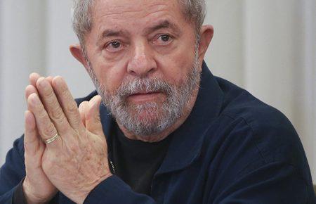 Екс-президента Бразилії засудили на 9,5 років за корупцію