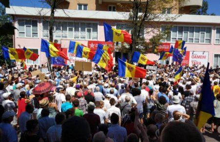 У Молдові продовжуються протести проти змін до виборчої системи(ФОТО, Відео)