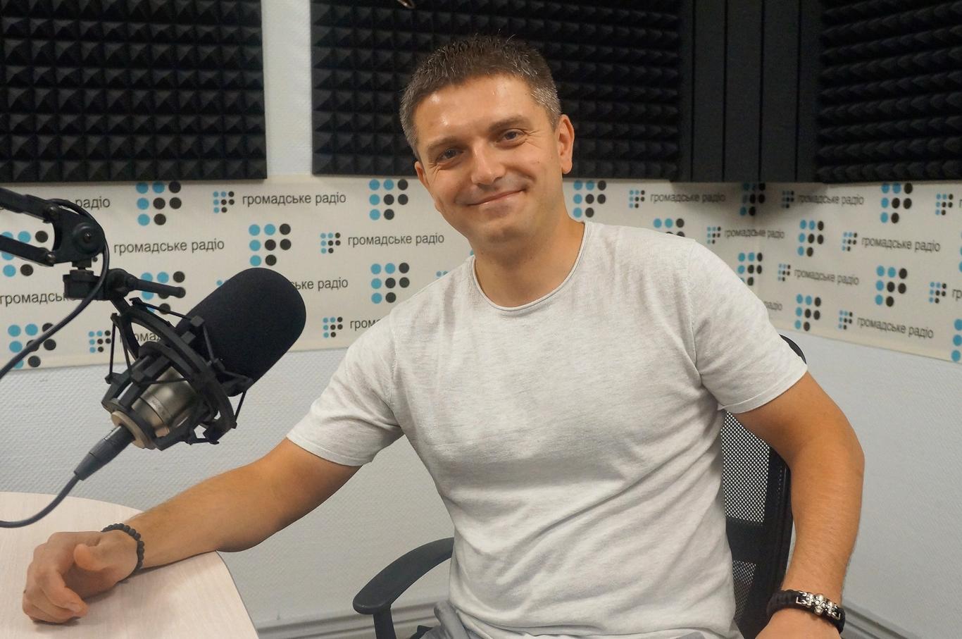 Вокальная и инструментальная музыка — как кино и книга, — пианист Андрей Соловьев