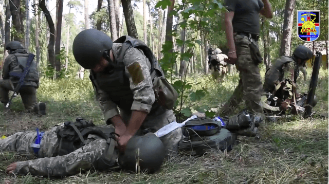 В Центрі тактичної медицини відпрацьовували допомогу в укритті (ВІДЕО)