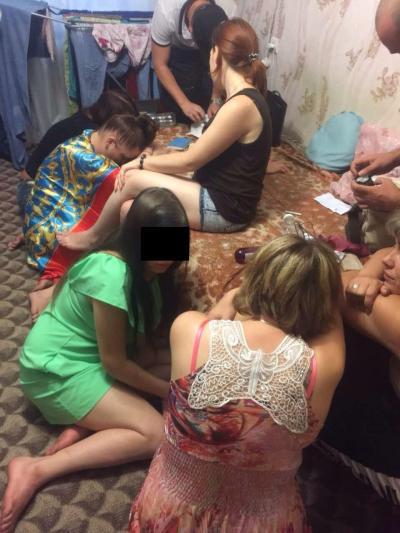 Прикордонники викрили канал продажу жінок у сексуальне рабство (ФОТО, ВІДЕО)
