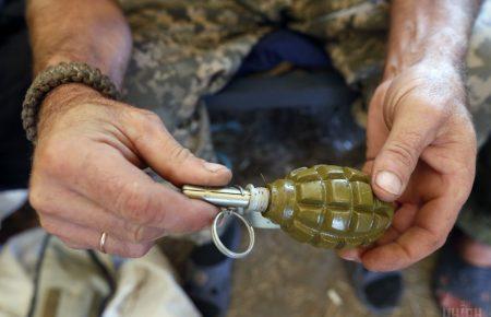 Хірурги зі саперами діставали гранату з ноги бійця ЗСУ (ВІДЕО)