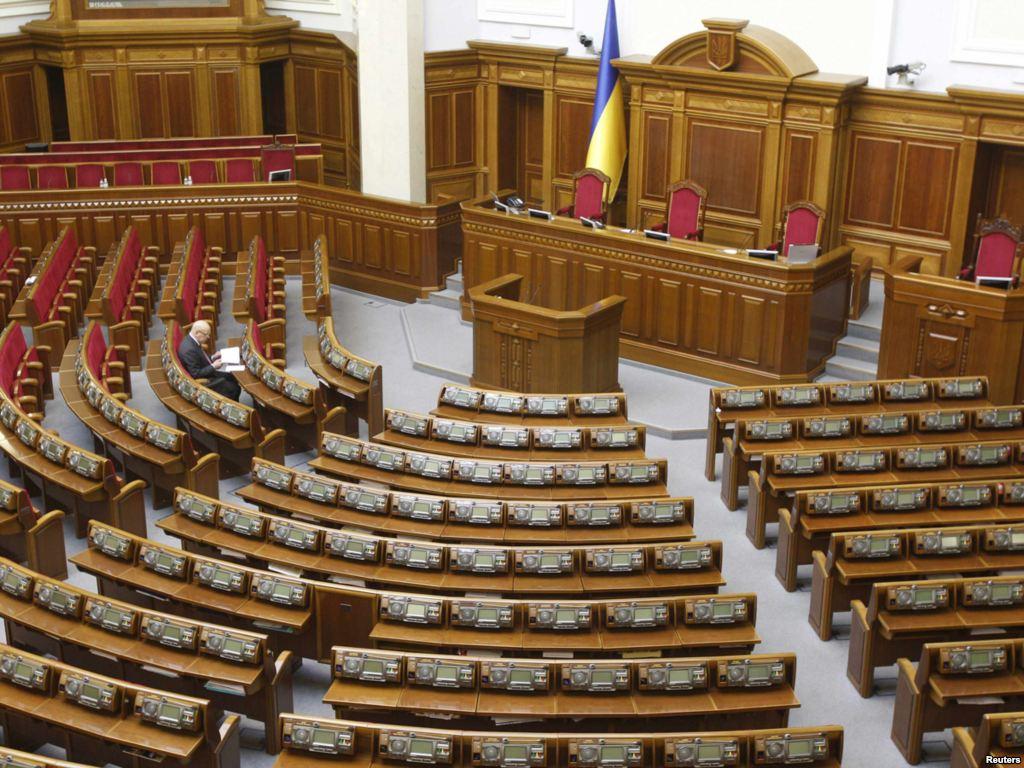 70 народних депутатів досі не стали авторами жодного прийнятого закону — КВУ