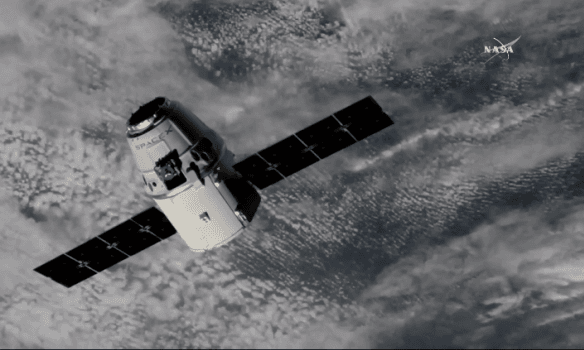 Космічний корабель Dragon доставив на МКС три тони вантажу