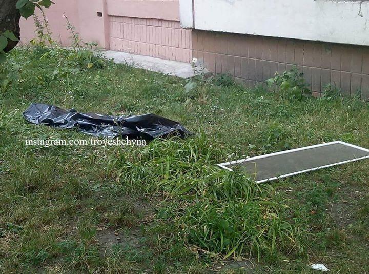 У Києві з вікна випала трирічна дитина