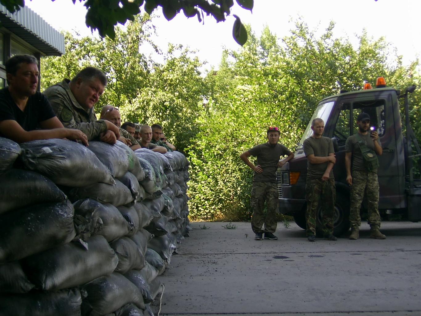 У Авдіївці відбувся волонтерський концерт об’єднання «Арт-Десант» (ВІДЕО)