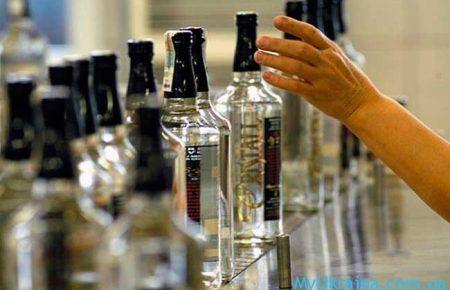 В Україні пропонують підвищити ціни на алкогольні напої