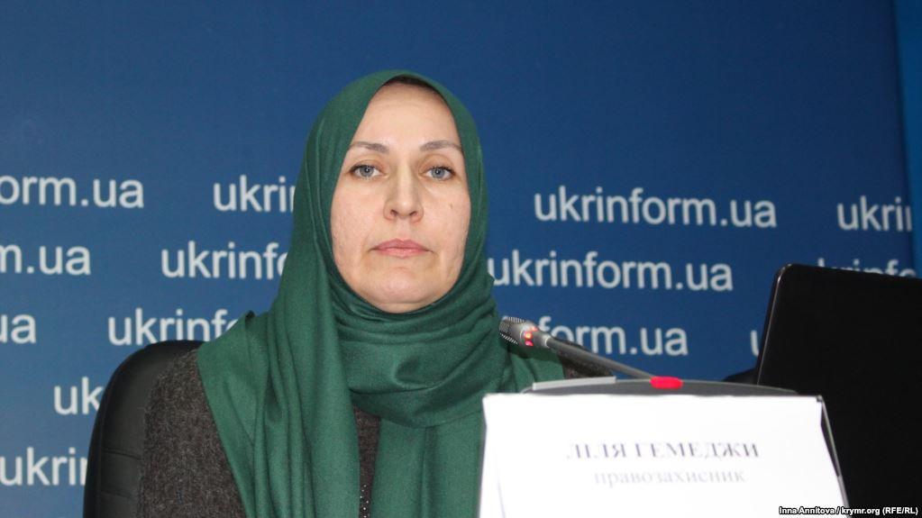 Разом із протестувальникам в окупованому Криму затримали правозахиницю Гемеджі