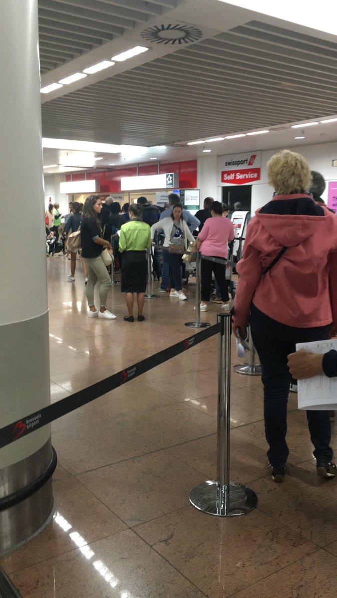 Співробітники брюссельського аеропорту влаштували страйк