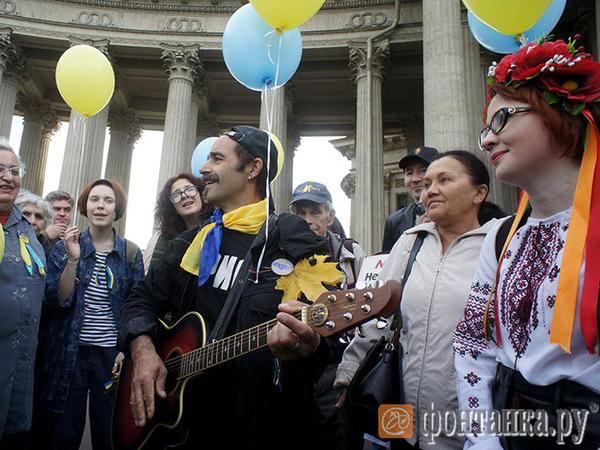 В Петербурзі поліція зупинила акцію проти участі Росії у війнах в Україні та Сирії