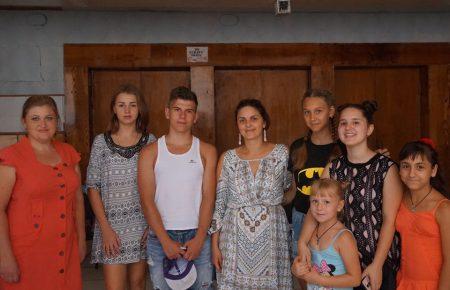 Люди в Станиці Луганській спраглі до культурних проектів, — співачка