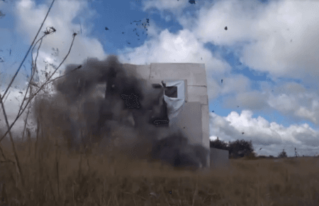 Турчинов показав випробування безпілотника ударної дії «Сокіл» (ВІДЕО)