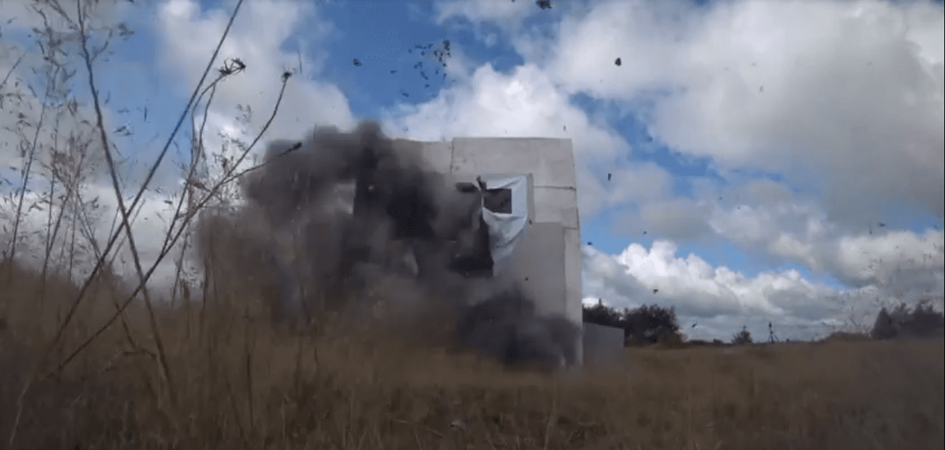 Турчинов показав випробування безпілотника ударної дії «Сокіл» (ВІДЕО)