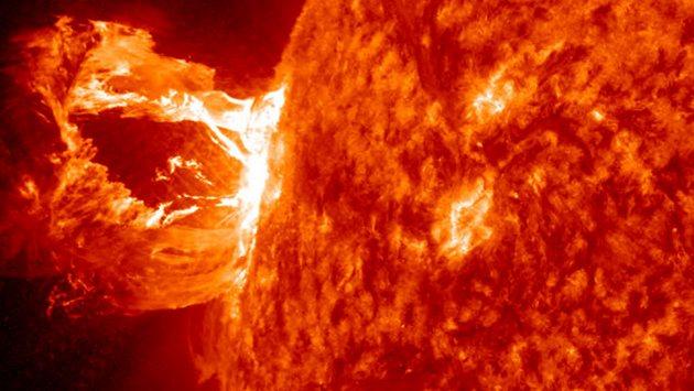 На Сонці стався  вже четвертий за вересень потужний спалах