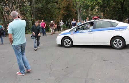 В Донецьку вибух, місце оточили бойовики