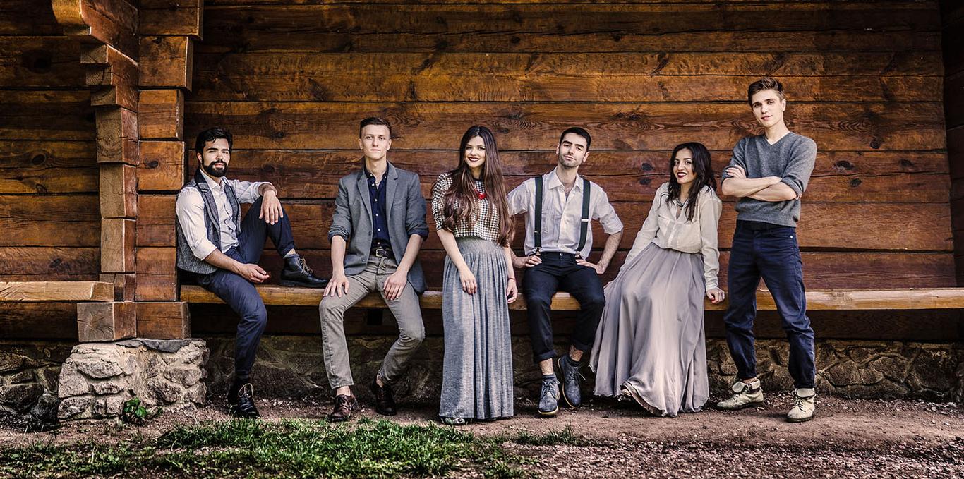 Нова українська #31: Правиця — Любила