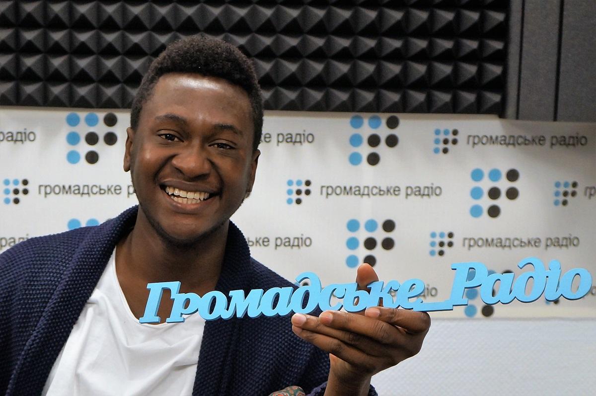 Пісні українською мовою я пишу самостійно, — співак з Нігерії Лео Мантіс