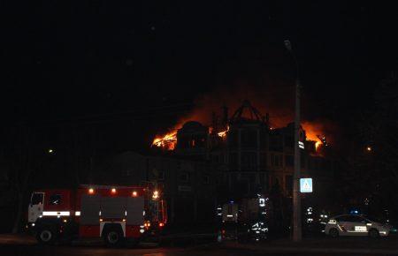 У Києві горів будинок, де проживають переселенці з Донеччини (ФОТО)