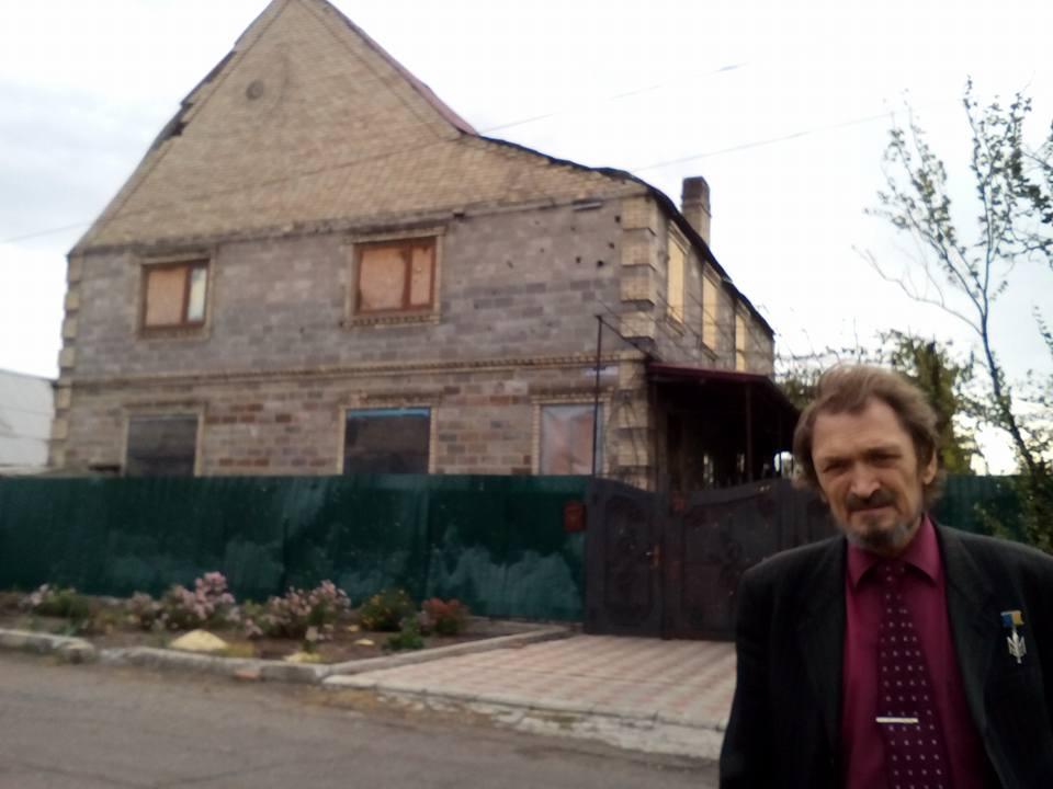 Як живуть люди у «червоній зоні» біля Мар'їнки (ФОТОРЕПОРТАЖ)